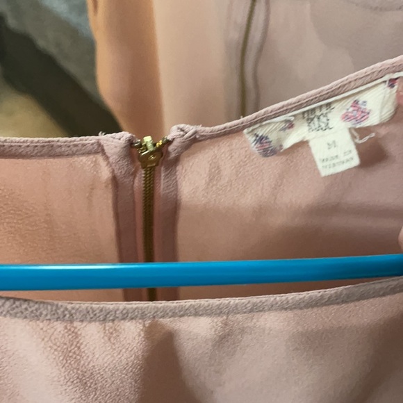 Pink blouse - Picture 2 of 2